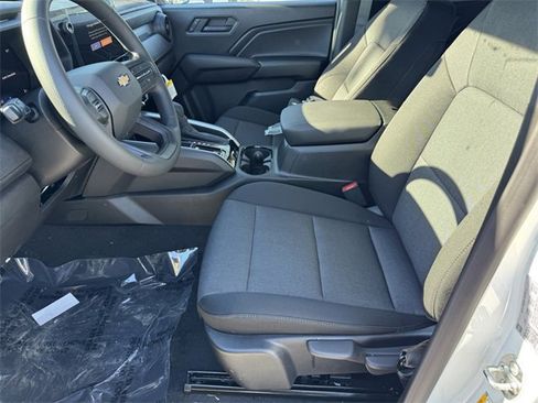 New 2026 Chevrolet Colorado W/T image 11