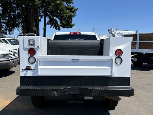 Used 2012 RAM 2500 ST w/ Protection Group AWD/4WD image 8