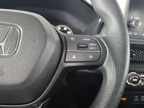 Used 2023 Honda CR-V EX image 18