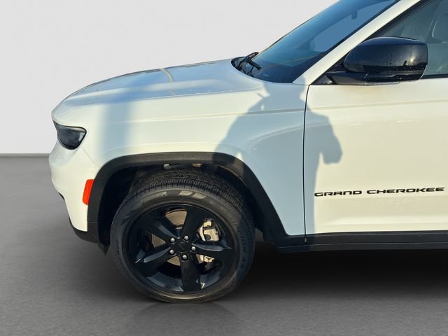 Used 2025 Jeep Grand Cherokee L Altitude AWD/4WD image 19