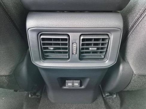 Used 2025 Toyota RAV4 XLE AWD/4WD image 16