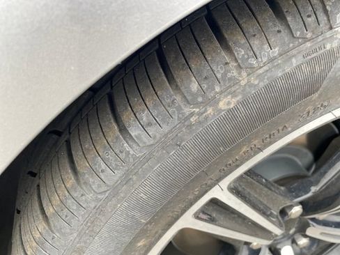 Used 2024 Ford Mustang Premium image 21