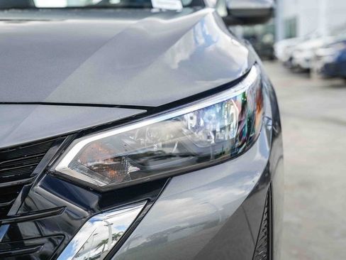 Used 2024 Nissan Sentra S image 10