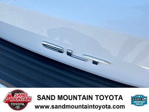 Used 2023 GMC Yukon SLT RWD image 11
