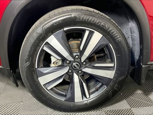 Used 2023 Nissan Rogue SL w/ SL Premium Package FWD image 12
