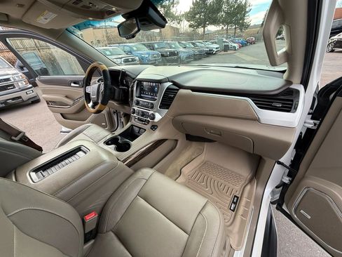 Used 2017 GMC Yukon XL SLT w/ Open Road Package image 41