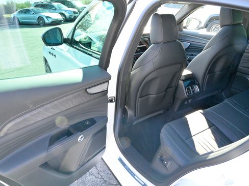 New 2025 Maserati Grecale Modena image 35