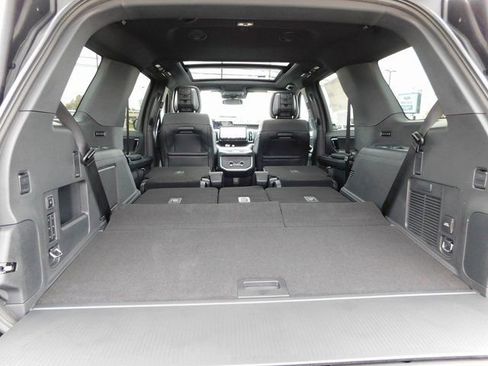 New 2026 Ford Expedition Platinum w/ Stealth Appearance Package image 31