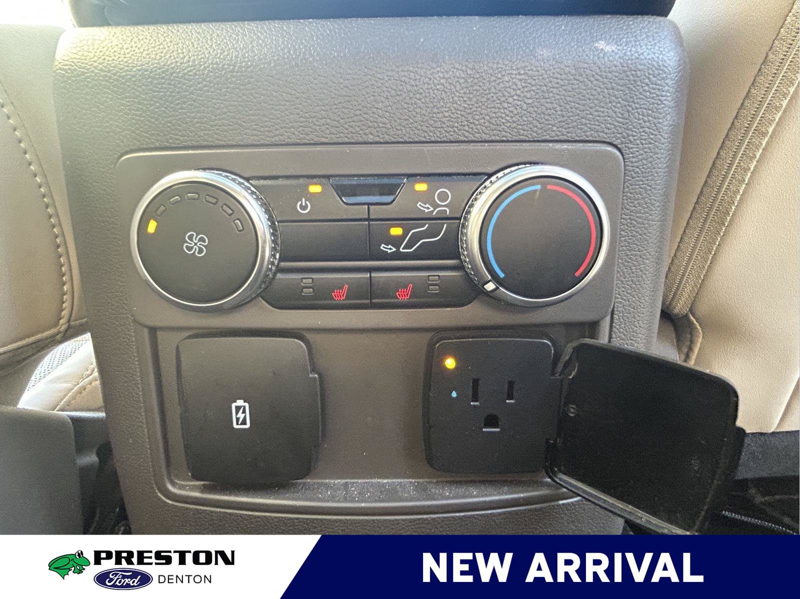 Used 2023 Ford Explorer Platinum w/ Technology Package AWD/4WD image 13