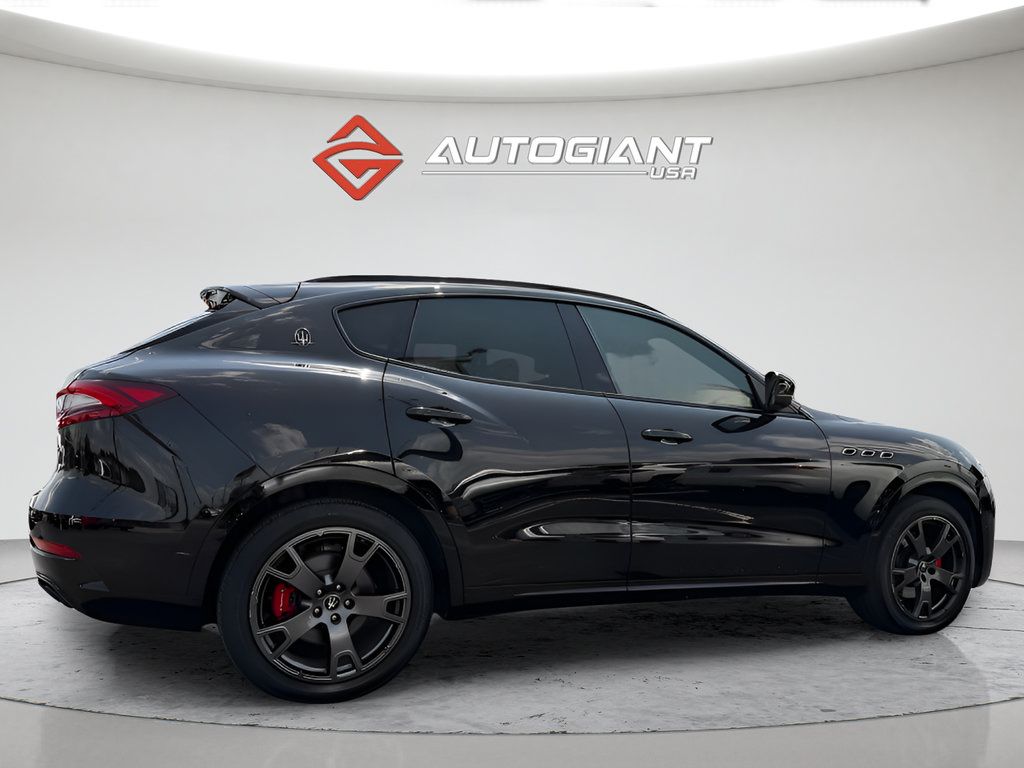 Used 2020 Maserati Levante AWD/4WD image 8
