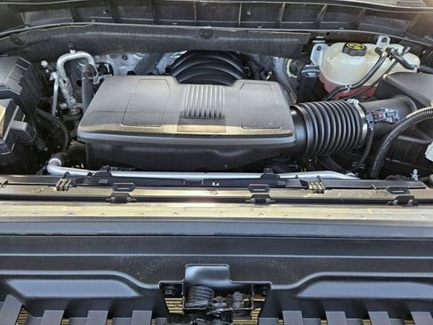 Used 2023 GMC Sierra 1500 AT4X AWD/4WD image 32