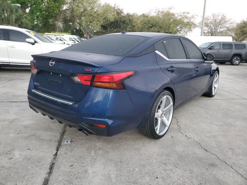 Used 2023 Nissan Altima 2.5 SR image 3
