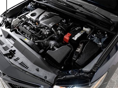 Used 2021 Toyota Camry SE image 46