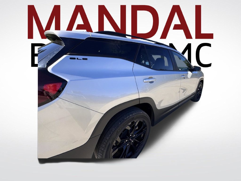 Used 2022 GMC Terrain SLE w/ Driver Convenience Package FWD image 25