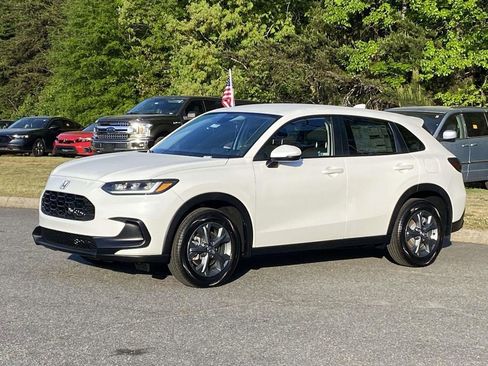 New 2026 Honda HR-V LX image 1