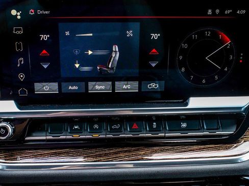 Used 2023 GMC Sierra 1500 Elevation image 22