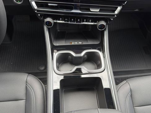 New 2026 Chevrolet Traverse LT image 15