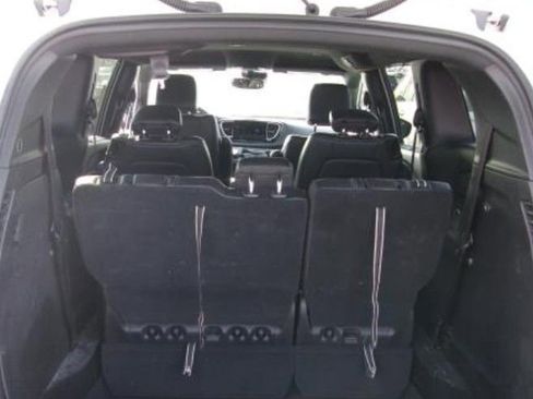 Used 2025 Chrysler Pacifica Select FWD image 6