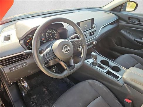 Used 2023 Nissan Altima 2.5 S FWD image 10
