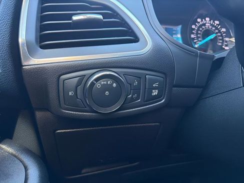 Certified 2022 Ford Edge Titanium AWD/4WD image 24