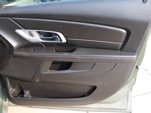 Used 2015 GMC Terrain SLE FWD image 11