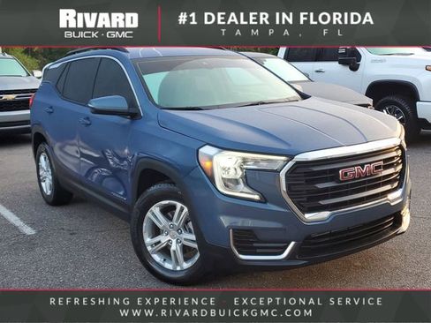Used 2024 GMC Terrain SLE w/ Driver Convenience Package FWD image 1