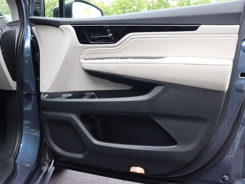 Certified 2026 Honda Odyssey Elite image 21