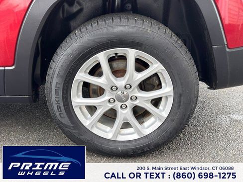 Used 2014 Jeep Cherokee Latitude image 21