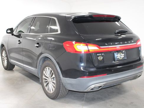 Used 2018 Lincoln MKX Select w/ Lincoln MKX Climate Package FWD image 7