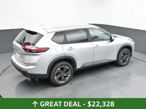 Used 2025 Nissan Rogue SV FWD image 29