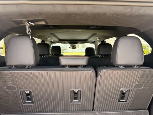 New 2026 GMC Acadia Denali Ultimate w/ LPO, Floor Liner Package FWD image 24