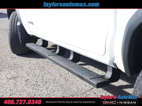 Used 2024 GMC Canyon AT4 w/ Technology Package image 44