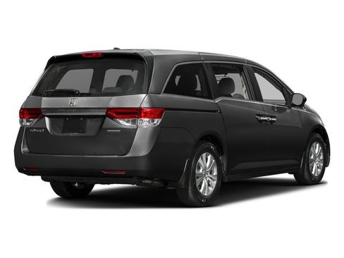Used 2016 Honda Odyssey SE image 2