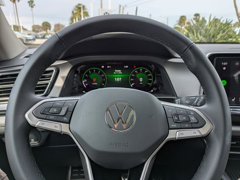 New 2026 Volkswagen Atlas Peak Edition image 29