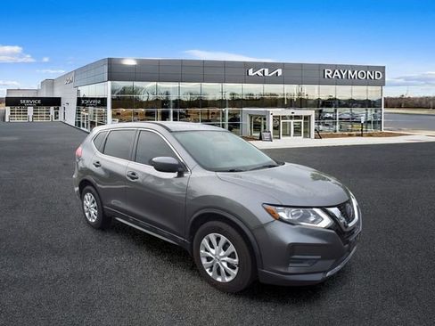 Used 2018 Nissan Rogue S FWD image 10