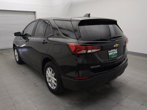 Used 2022 Chevrolet Equinox LS AWD/4WD image 5