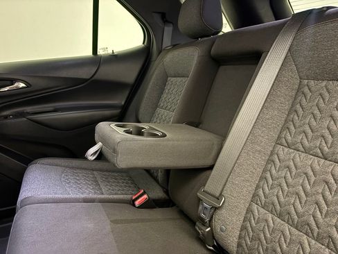 Used 2023 Chevrolet Equinox LT AWD/4WD image 30