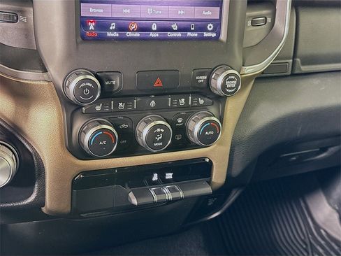 Used 2019 RAM 1500 Laramie image 9