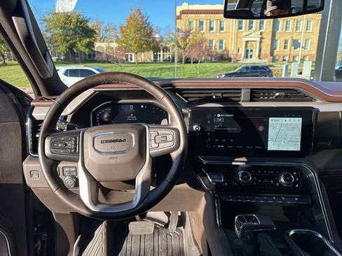 Used 2023 GMC Sierra 1500 Denali image 14