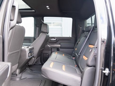 Used 2022 GMC Sierra 3500 AT4 image 16