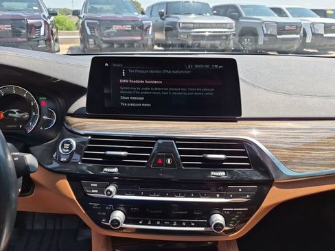 Used 2018 BMW 540i RWD image 26