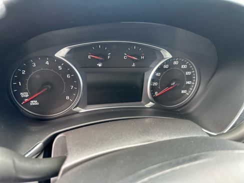 Used 2024 Chevrolet Equinox LT FWD image 22
