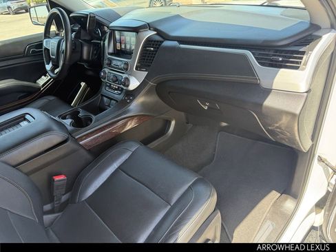 Used 2017 GMC Yukon XL SLT w/ Open Road Package image 29