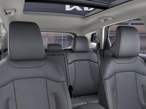 New 2025 Kia Sportage EX w/ EX Premium Package image 32