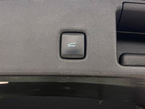 Used 2024 Ford Escape ST-Line w/ Tech Pack #1 AWD/4WD image 30
