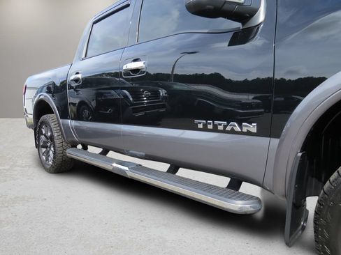 Used 2024 Nissan Titan Platinum Reserve w/ Moonroof Package AWD/4WD image 13