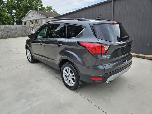 Used 2019 Ford Escape SEL image 6