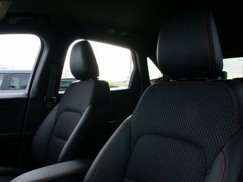 New 2026 Ford Escape ST-Line w/ Tech Pack #1 image 17