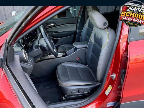 Used 2024 Chevrolet Trax ACTIV w/ Driver Confidence Package FWD image 25