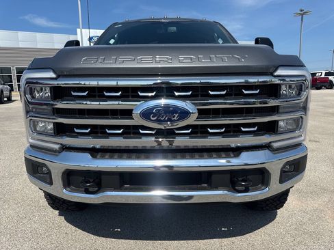 New 2026 Ford F250 Lariat w/ Tremor Off-Road Package AWD/4WD image 9